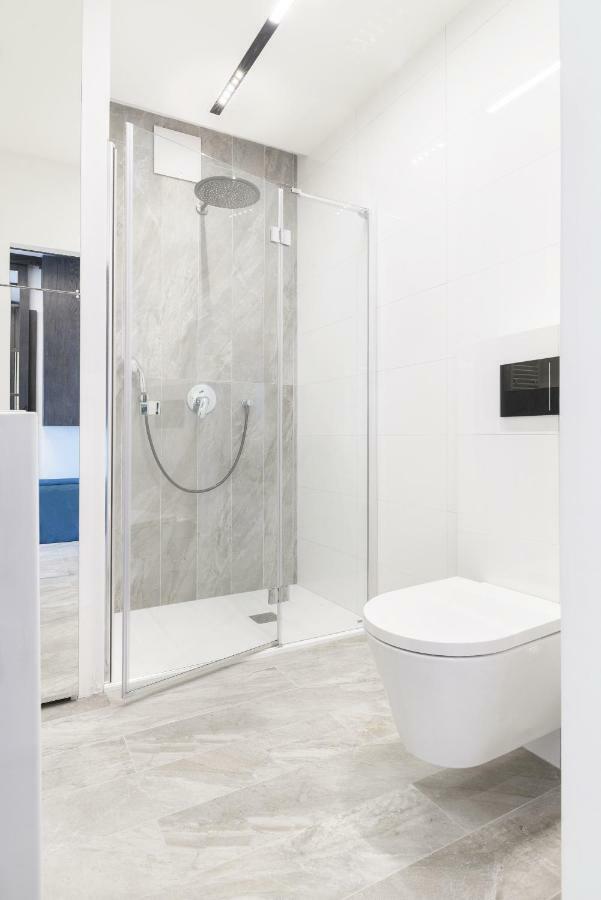 Perfectely Located Stay With Free Parking Poznań Esterno foto